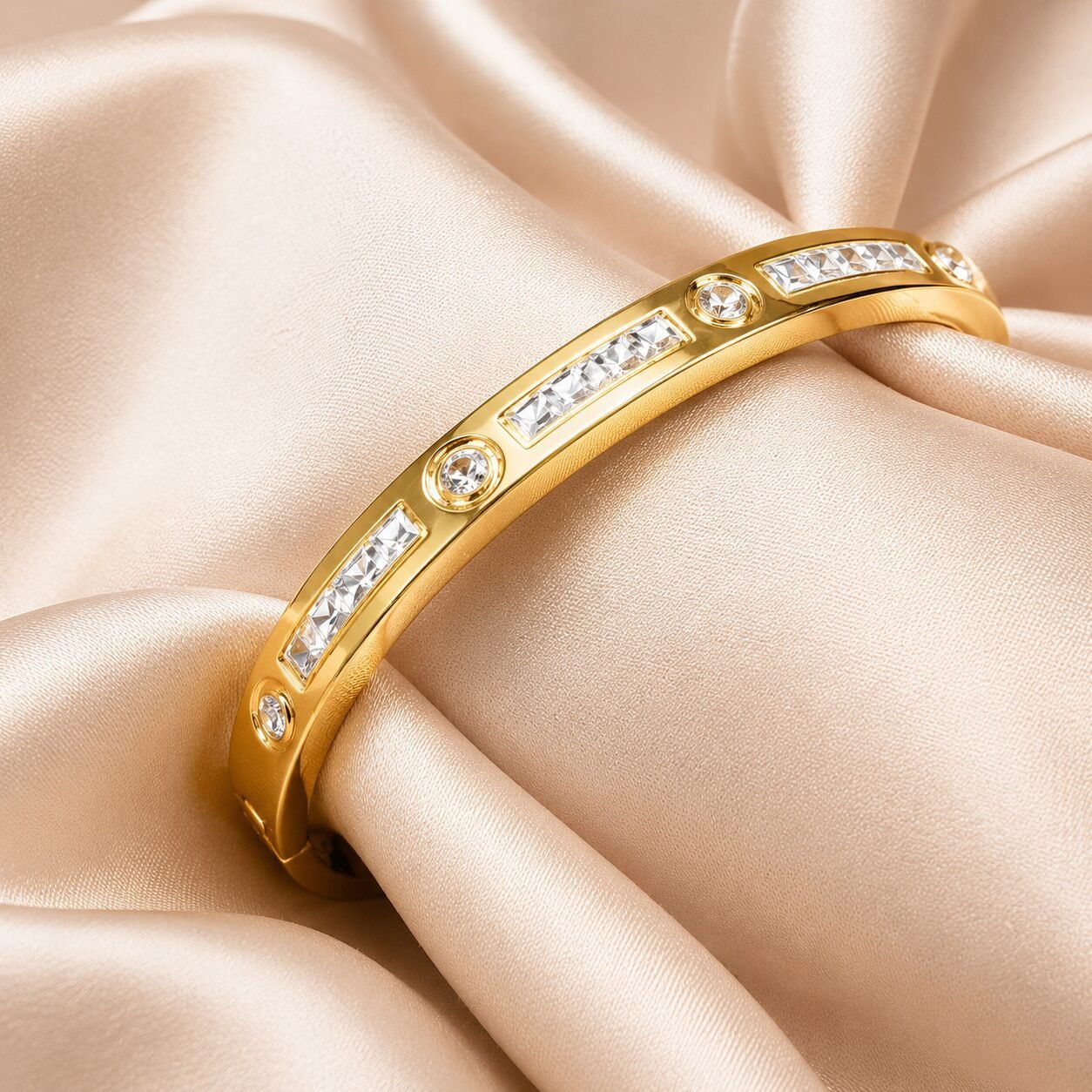 Nafasat Cuff Bangle Nafasat Cuff Bangle - Image 1